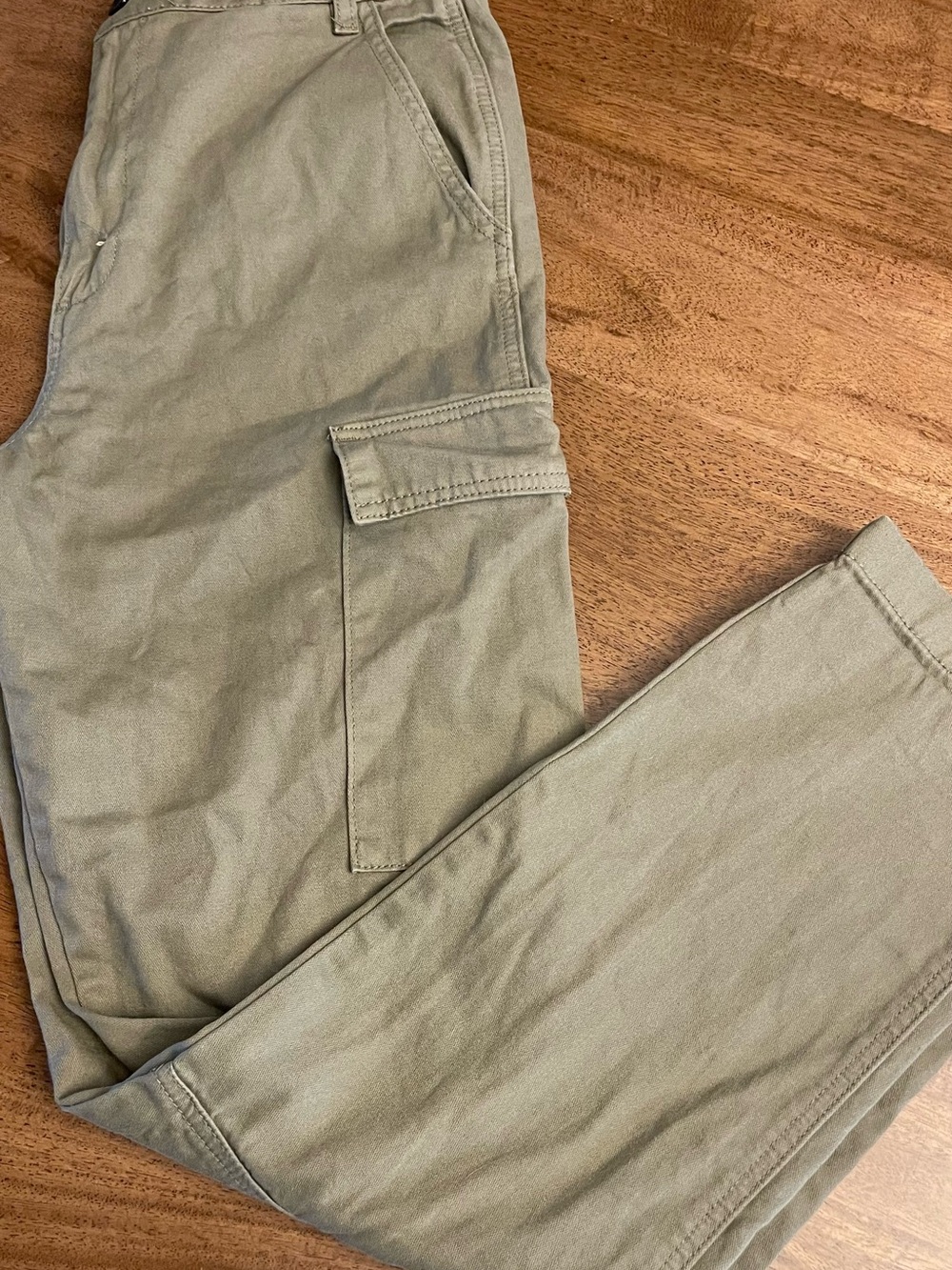 Billabong Men's Khaki Cargo Pants